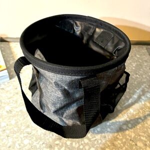 2 for $10: Thirty One mesh bottom round organizer with handles/outside pockets